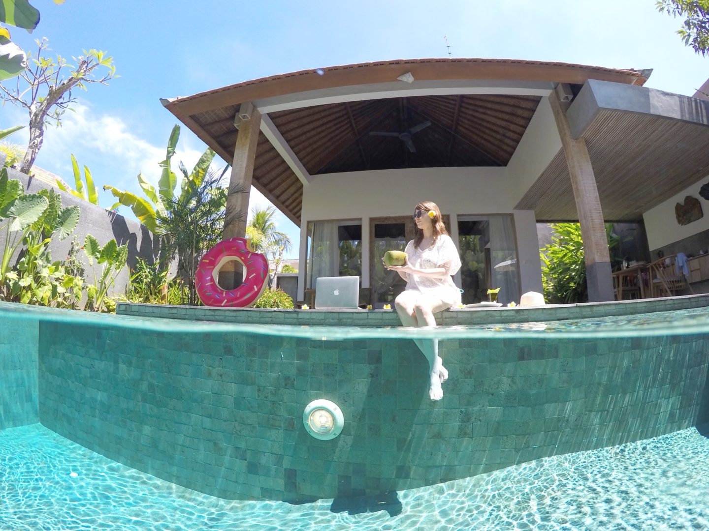 Purana Boutique Ubud - above and below water.