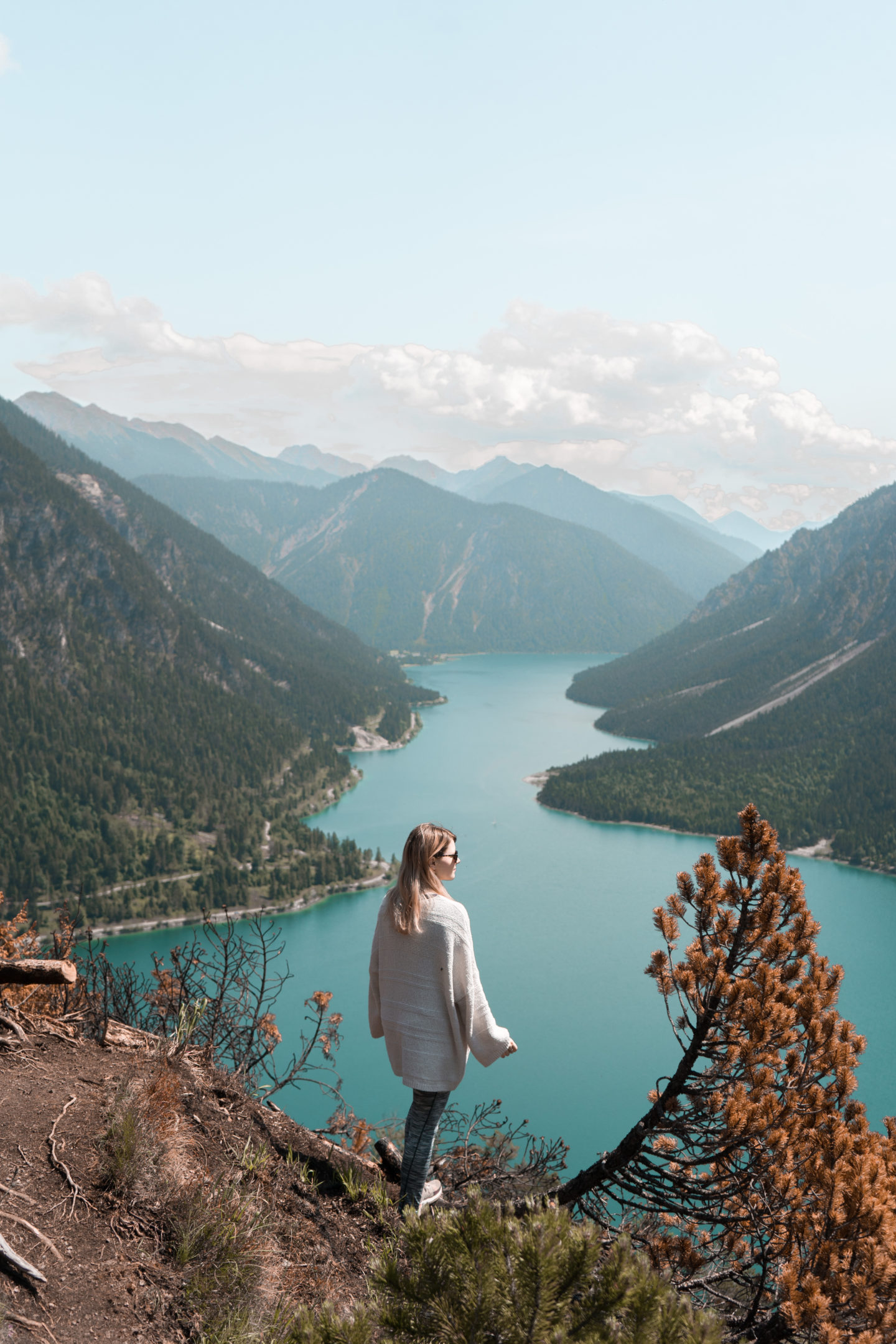 Hike to Plansee lake viewpoint